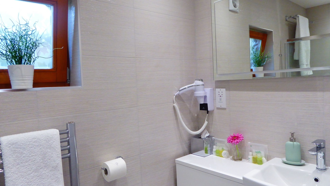 Photo of Others in Lower Assendon