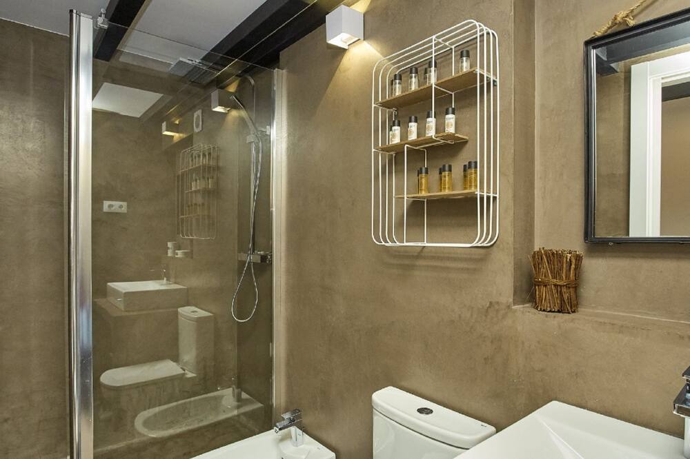 Photo of Bathroom in El Parc i la Llacuna del Poblenou