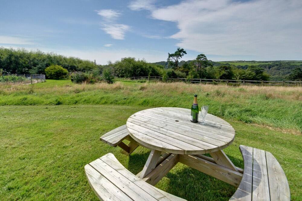 Photo of Outdoor in Brayford