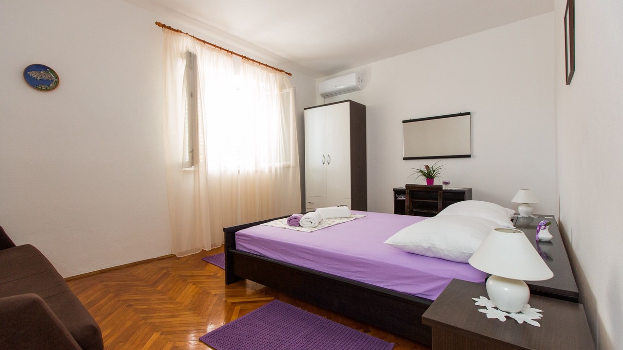 Photo of Bedroom in Brsecine
