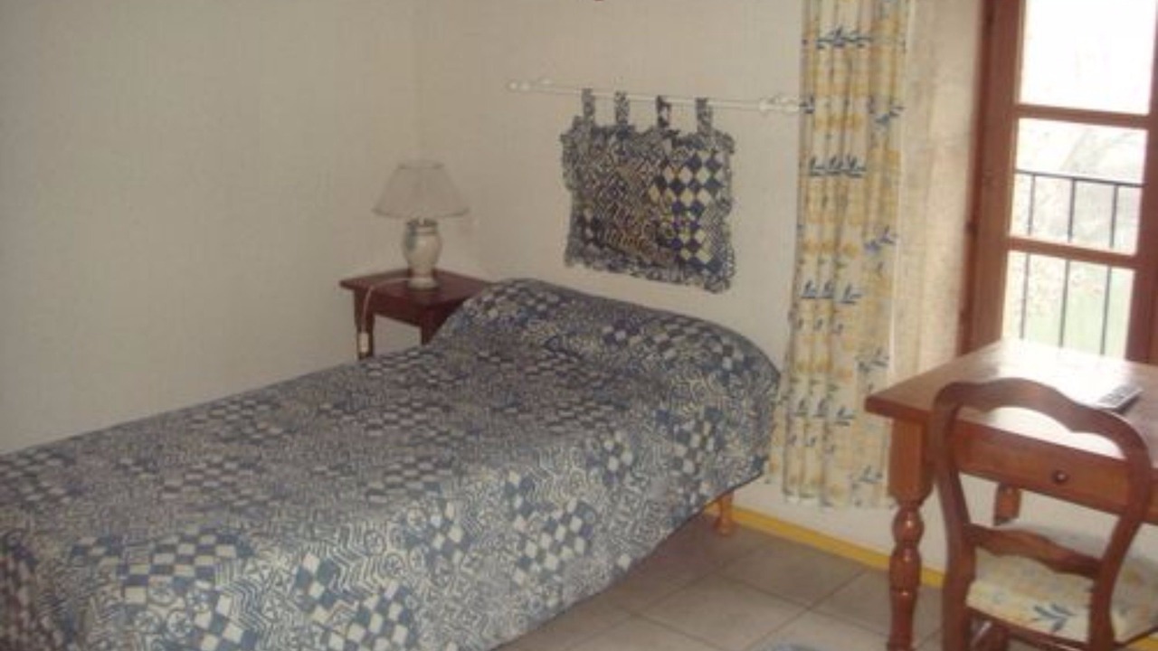 Photo of Bedroom in Louhans