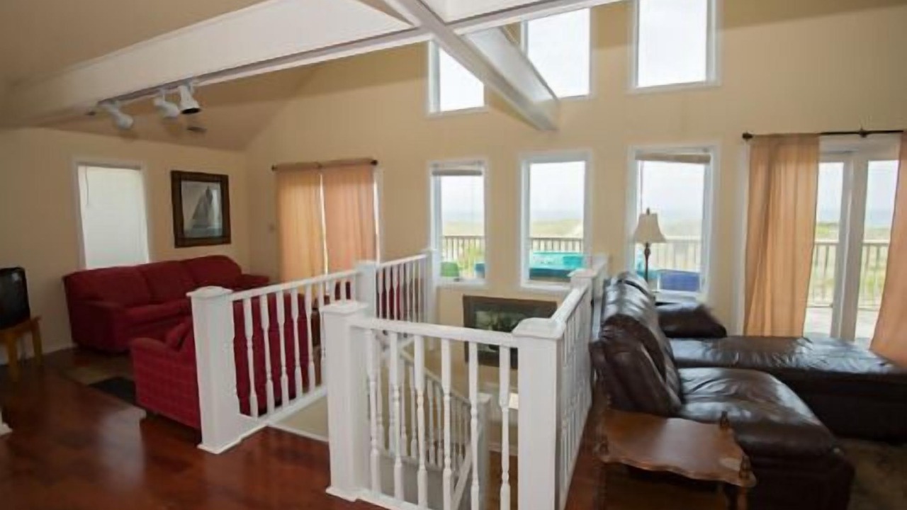 Photo of Livingroom in Avon