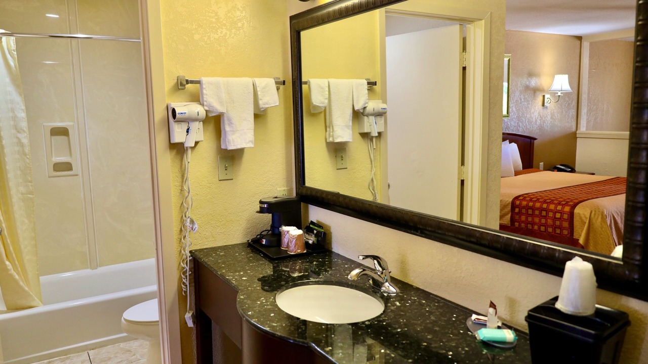 Photo of Bathroom in Gladewater