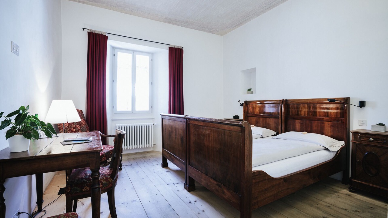 Photo of Bedroom in Poschiavo