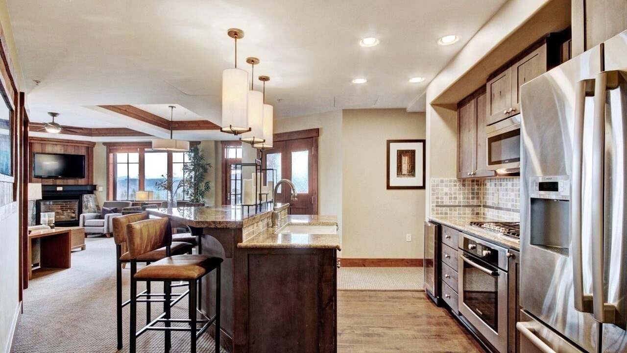 Photo of Kitchen in Peak 8