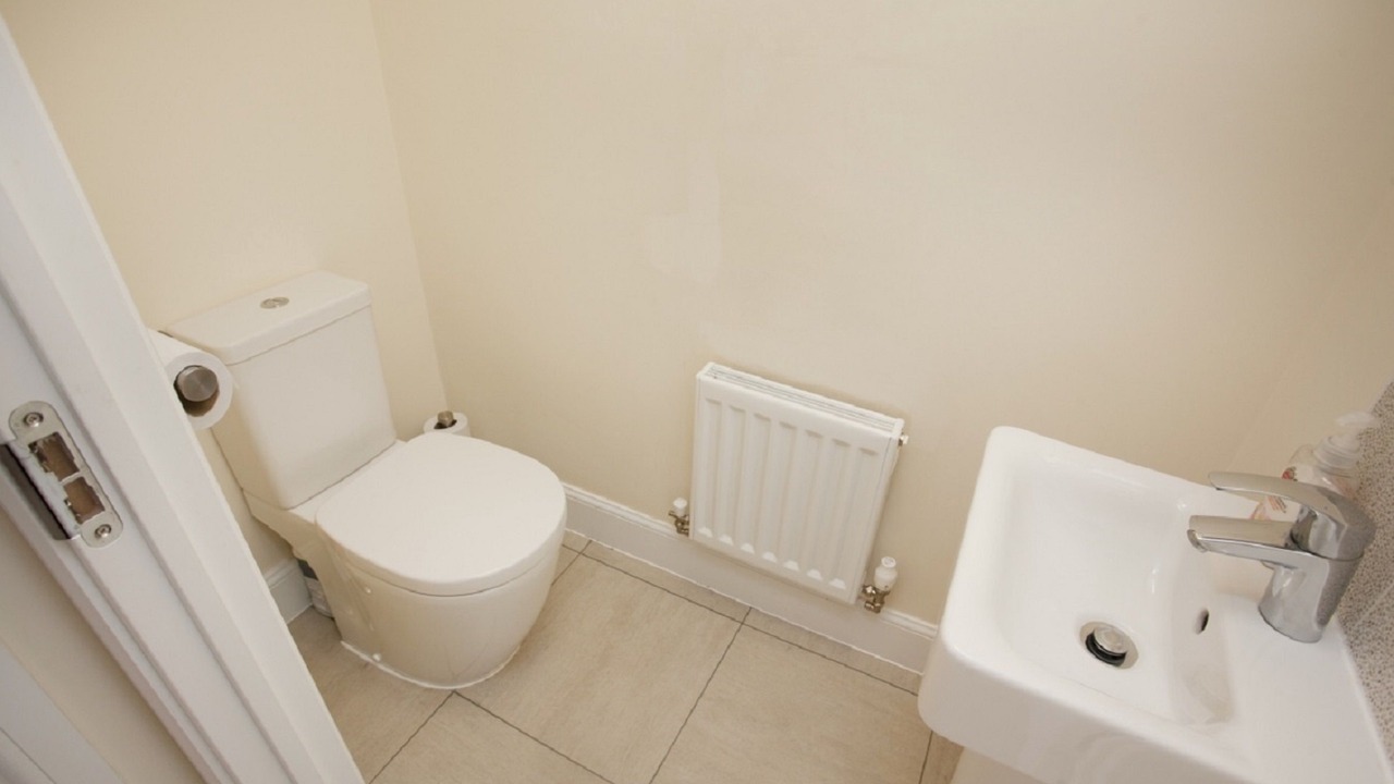 Photo of Bathroom in Castle Donington