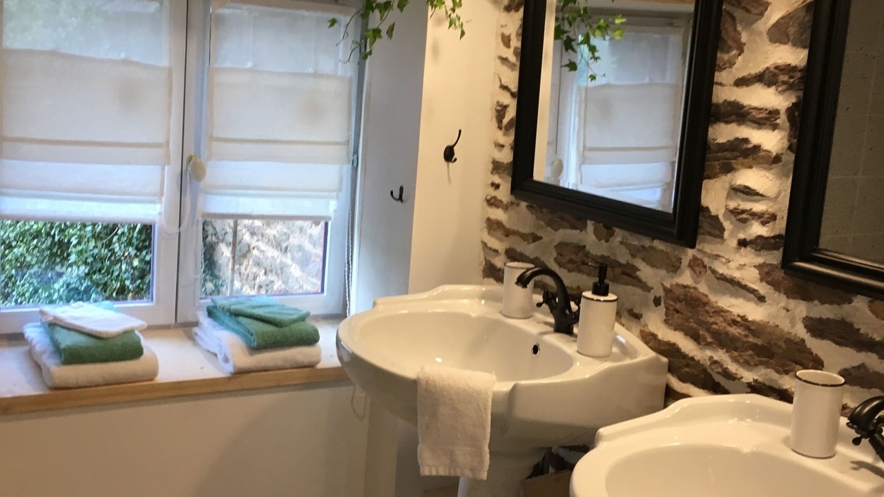 Photo of Bathroom in Saint-Malon-sur-Mel