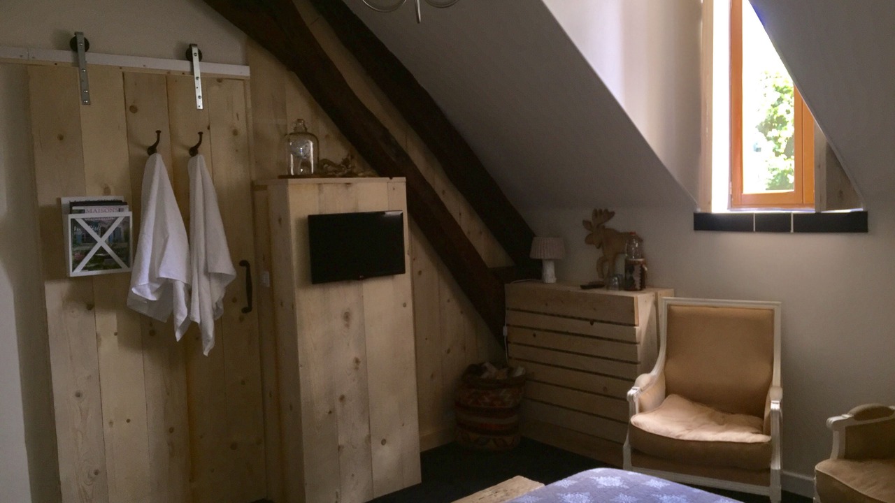Photo of Bedroom in Saint-Amand-Montrond