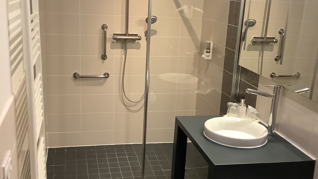 Photo of Bathroom in Honfleur