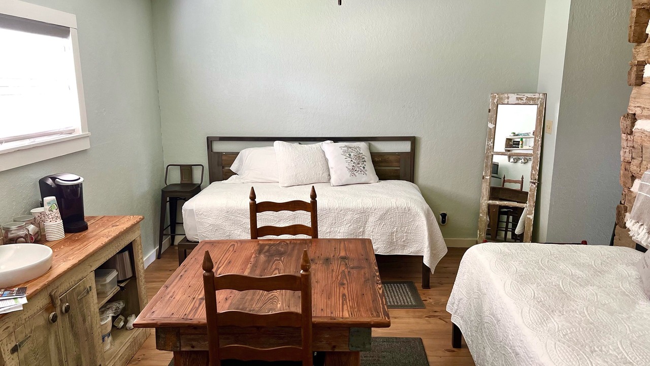Photo of Bedroom in Round Top