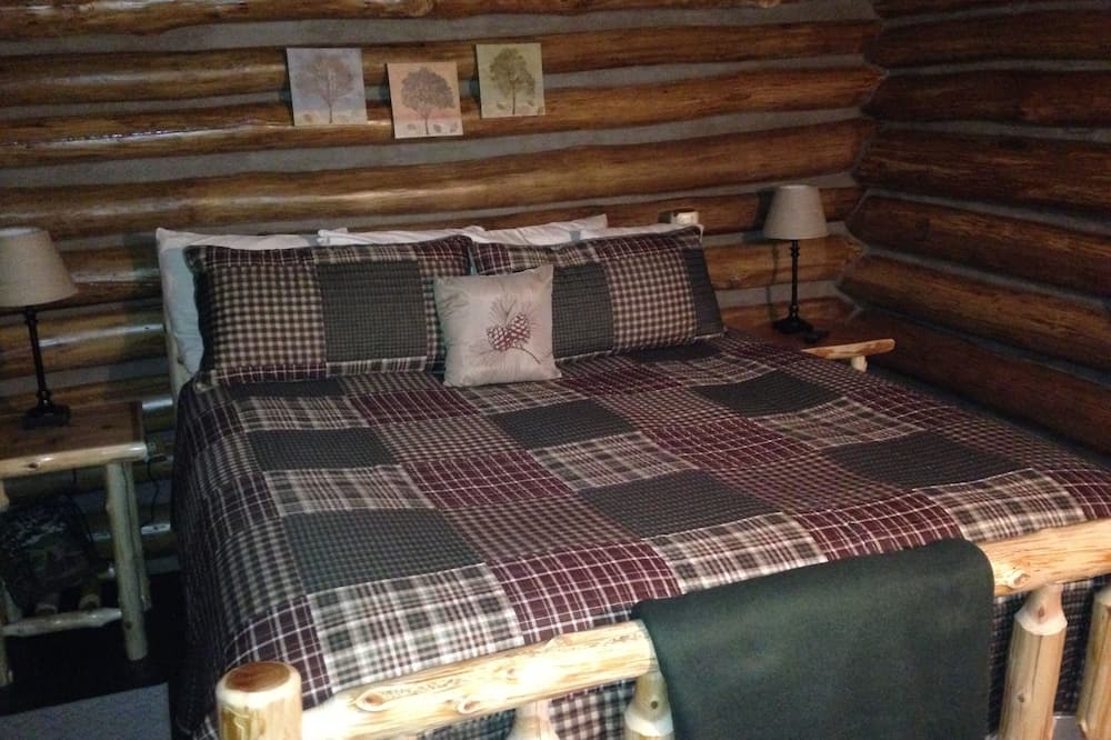 Photo of Bedroom in Markleysburg