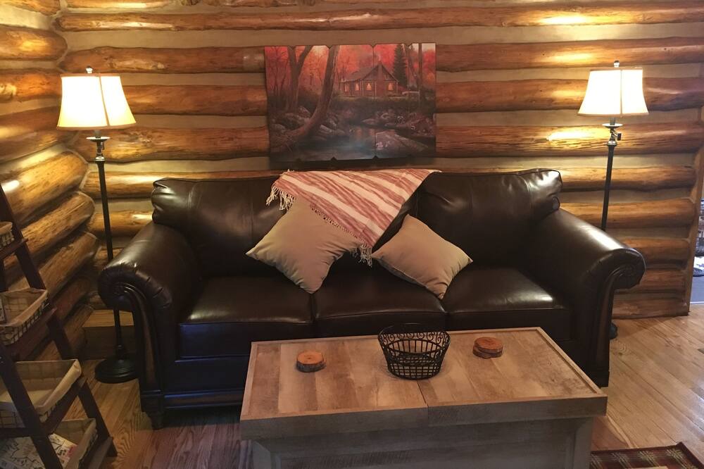 Photo of Livingroom in Markleysburg