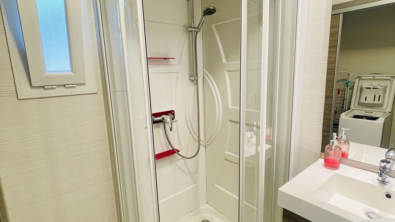 Photo of Bathroom in La Chapelle-Aubareil