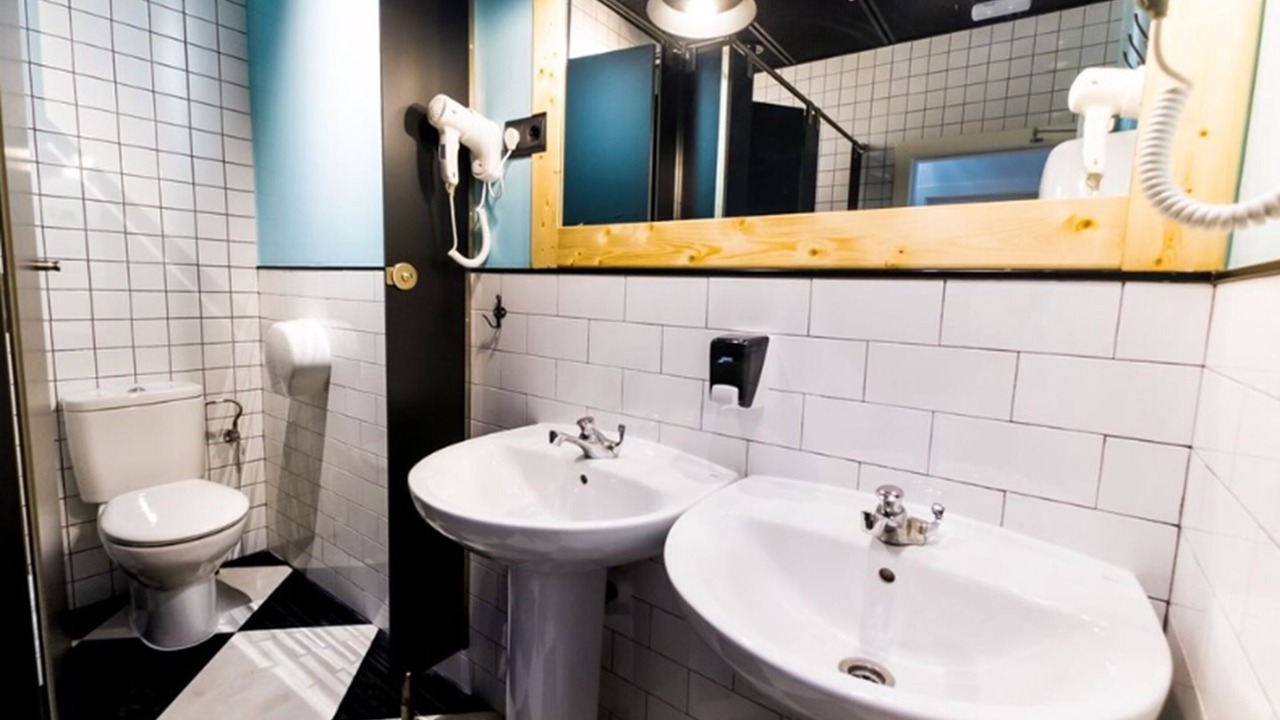 Photo of Bathroom in Cuatro Caminos