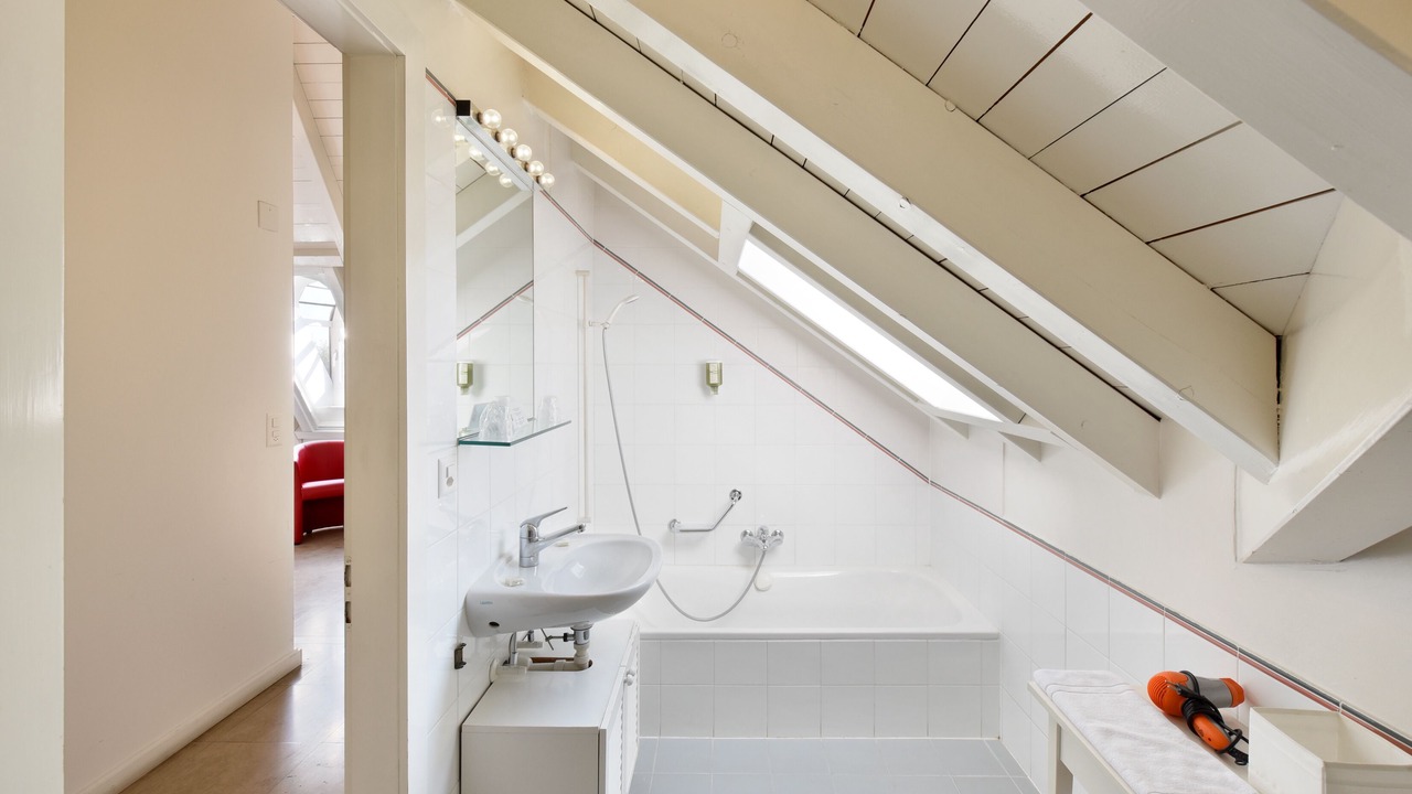 Photo of Bathroom in Rolle