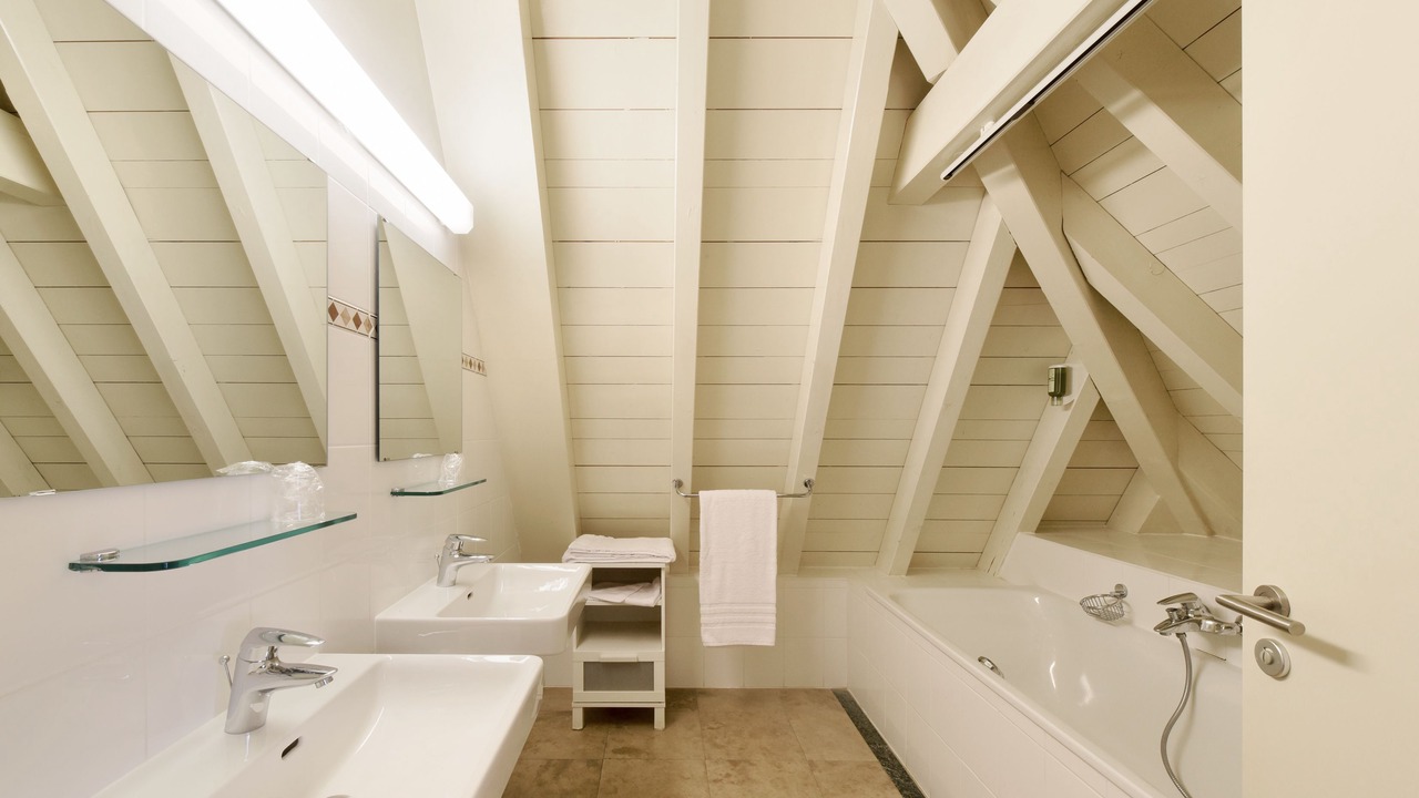 Photo of Others in Rolle