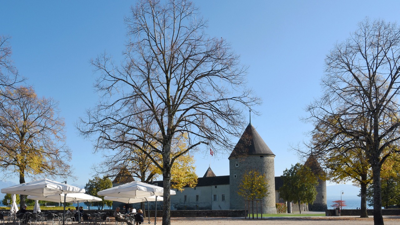 Photo of Others in Rolle