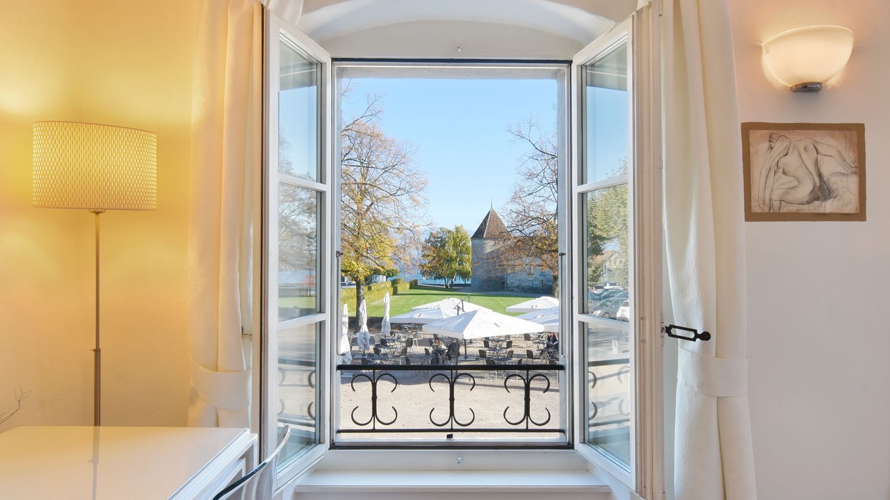 Photo of Others in Rolle