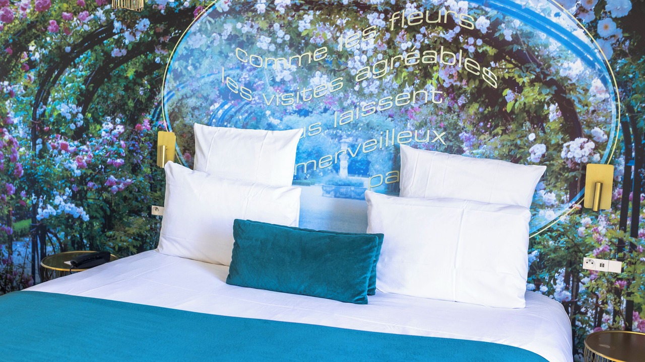 Photo of Bedroom in Suresnes