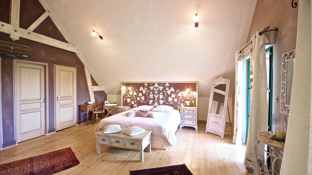 Photo of Others in Fougeres-sur-Bievre