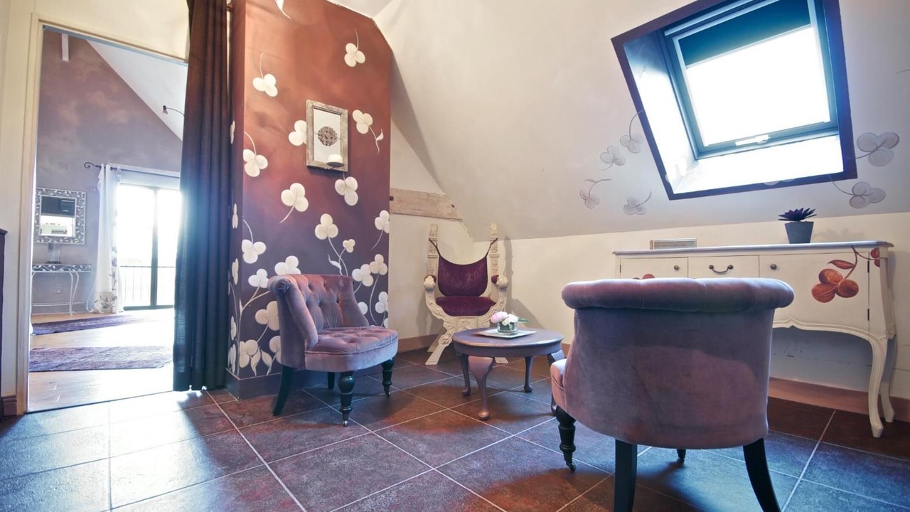 Photo of Others in Fougeres-sur-Bievre