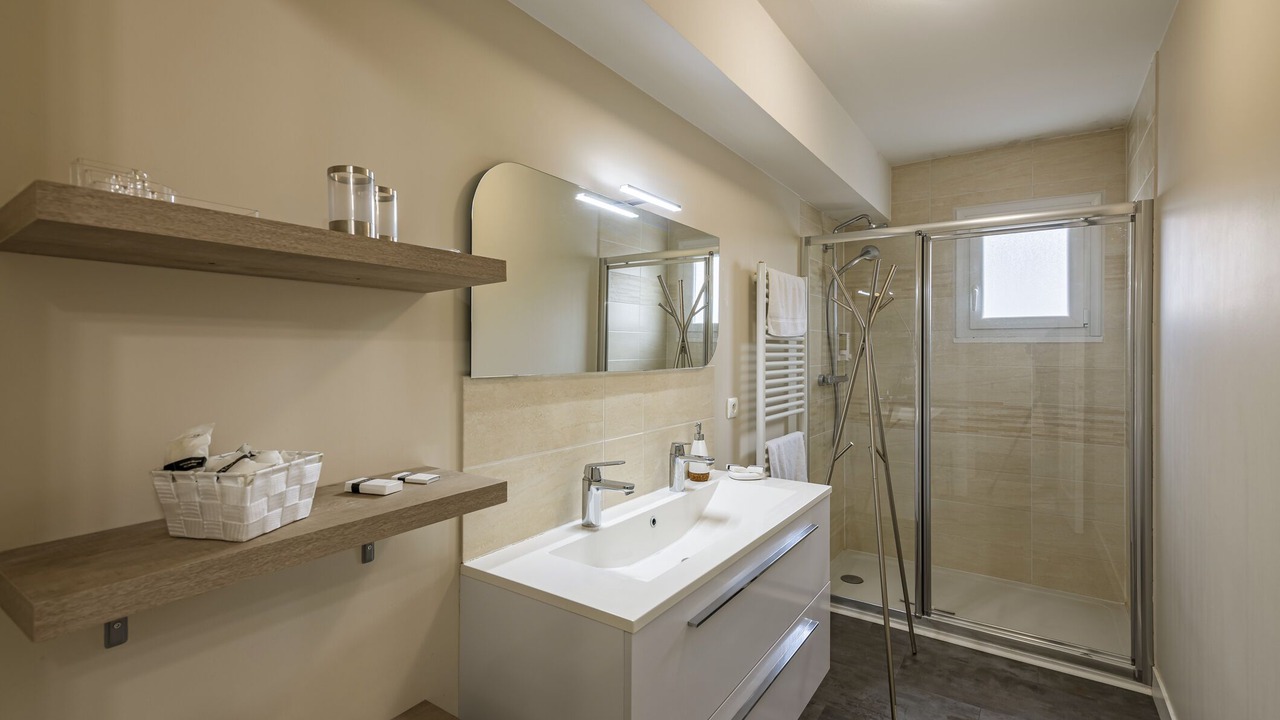 Photo of Bathroom in Loches