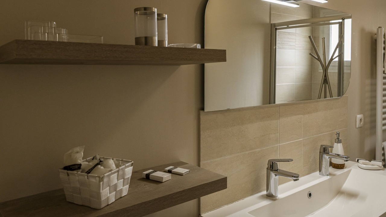 Photo of Bathroom in Loches