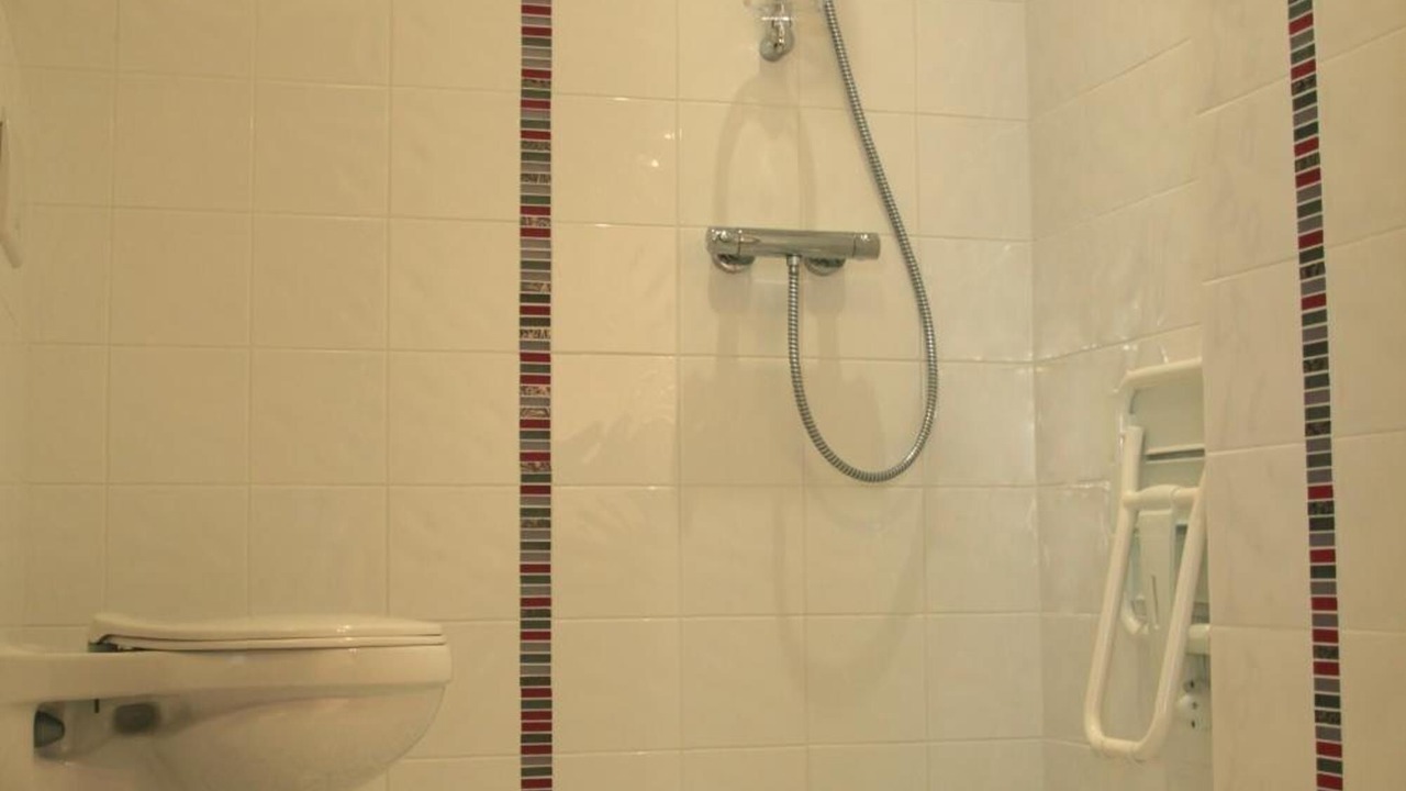 Photo of Others in Neyron