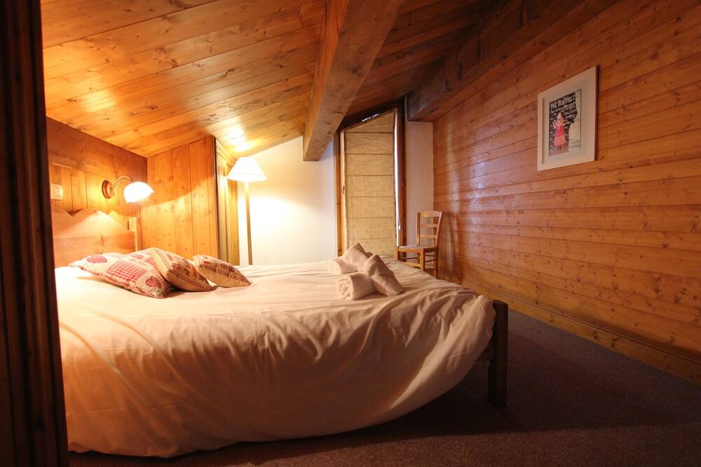 Photo of Bedroom in Arc-2000