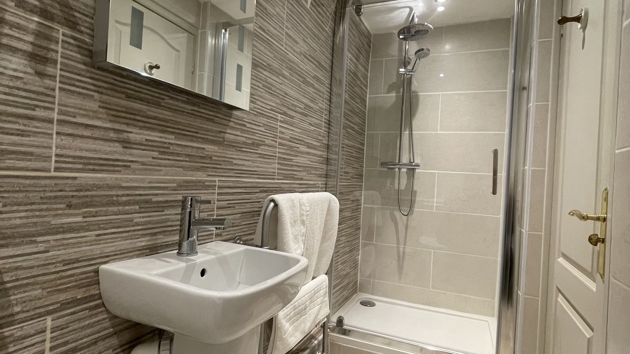 Photo of Bathroom in Onneley