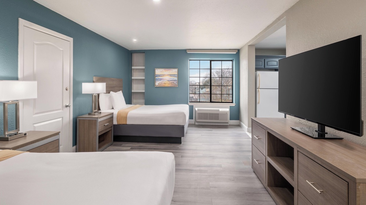 Photo of Bedroom in El Lago