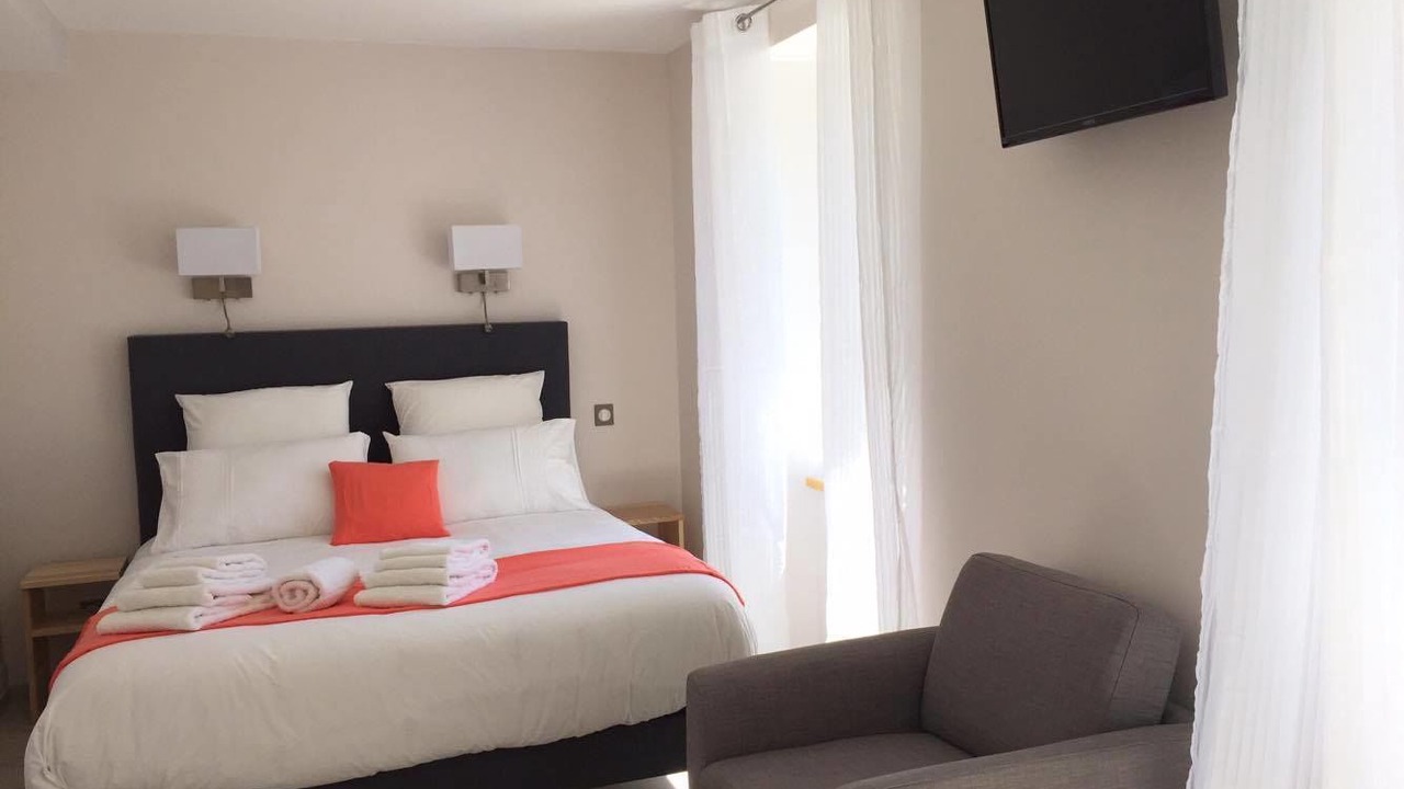 Photo of Bedroom in Saint-Georges