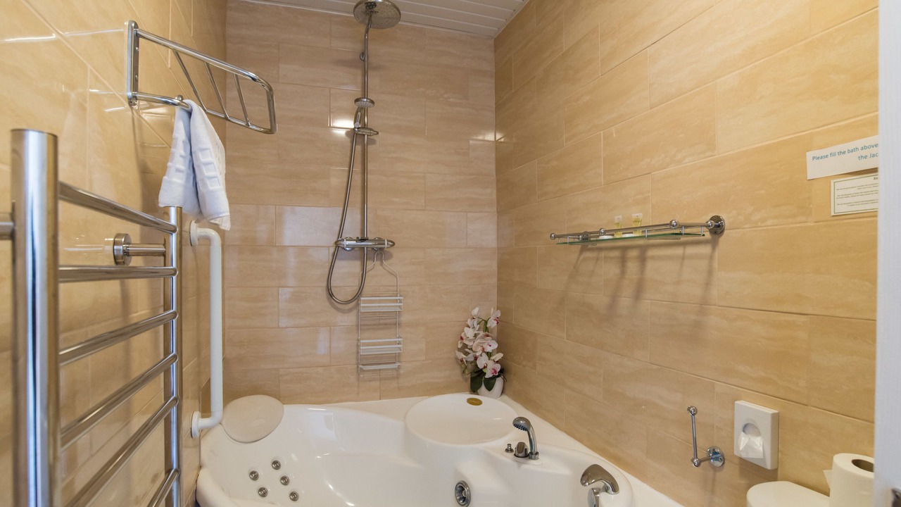 Photo of Bathroom in Aberystwyth