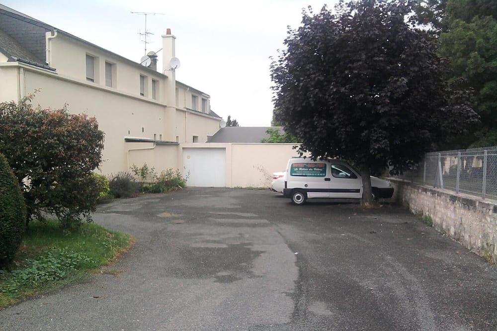 Photo of Others in Beaumont-en-Veron