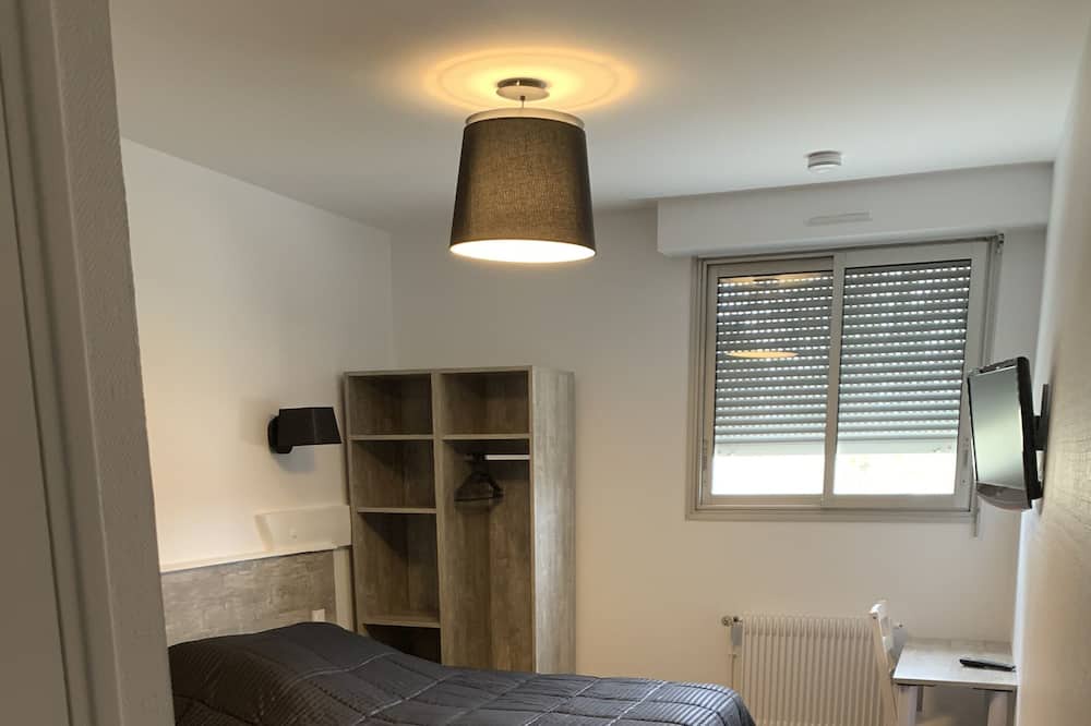 Photo of Bedroom in Beaumont-en-Veron