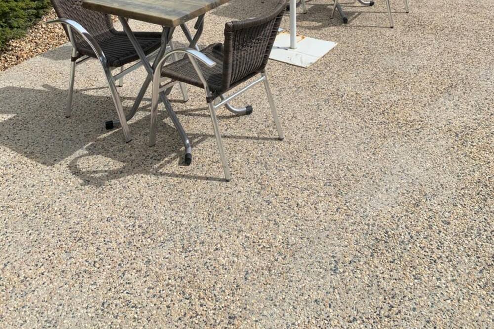 Photo of Patio Balcony in Beaumont-en-Veron