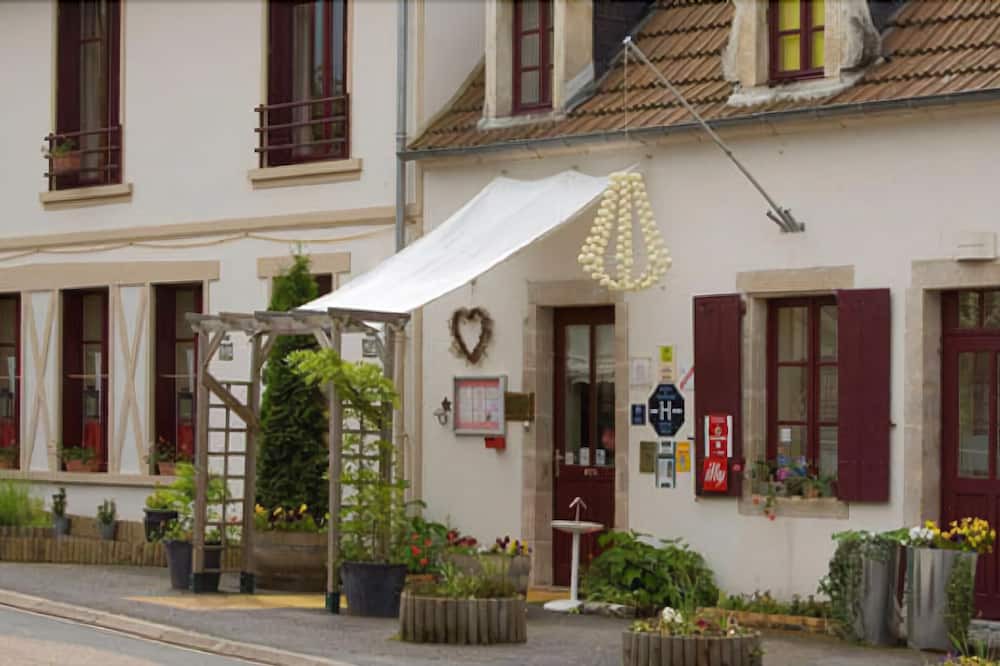 Photo of Outdoor in Meaulne-Vitray