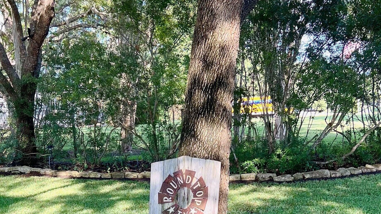 Photo of Outdoor in Round Top