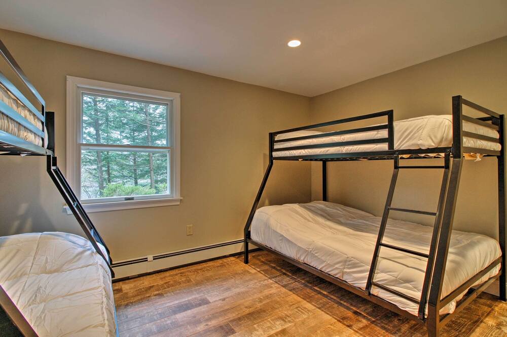 Photo of Others in Georges Mills