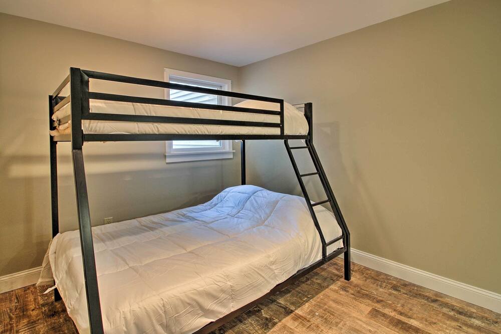 Photo of Bedroom in Georges Mills