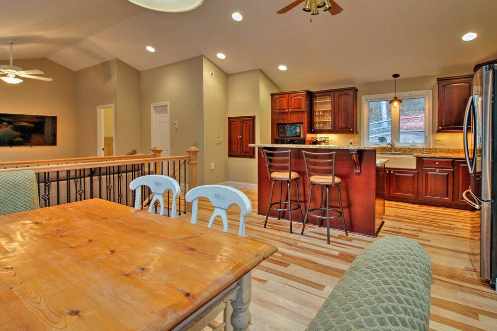 Photo of Others in Georges Mills