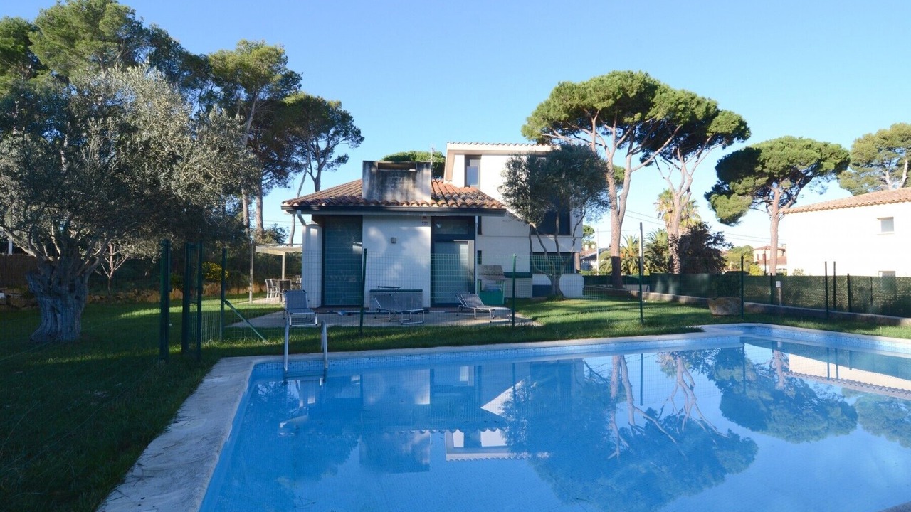 Photo of Outdoor in Pals