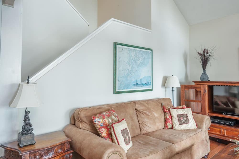 Photo of Livingroom in Dataw Island