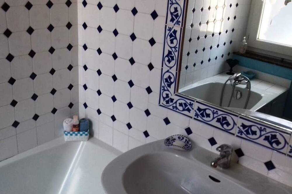 Photo of Bathroom in Ferrals-les-Corbieres