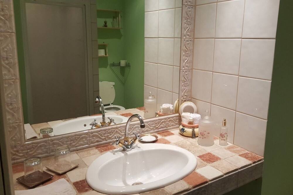 Photo of Bathroom in Ferrals-les-Corbieres