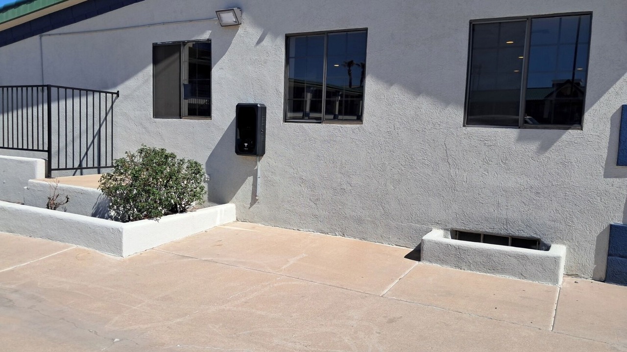 Photo of Others in Safford
