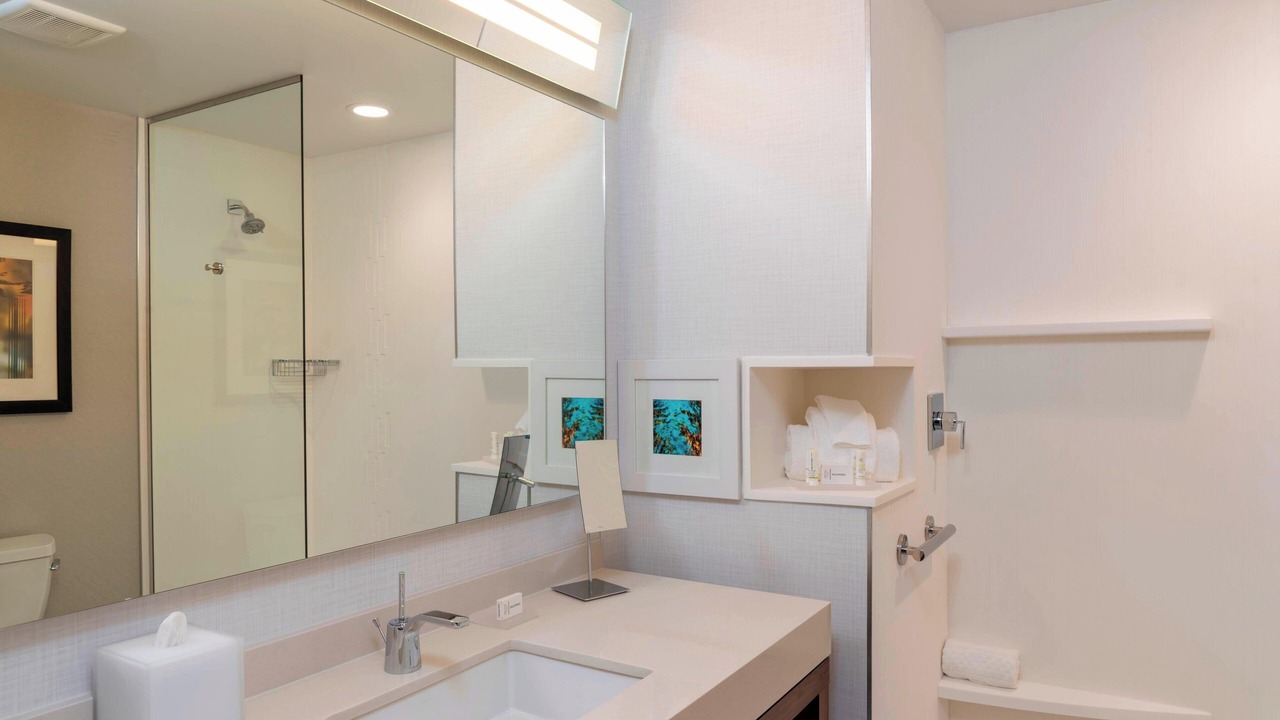 Photo of Bathroom in Elyria