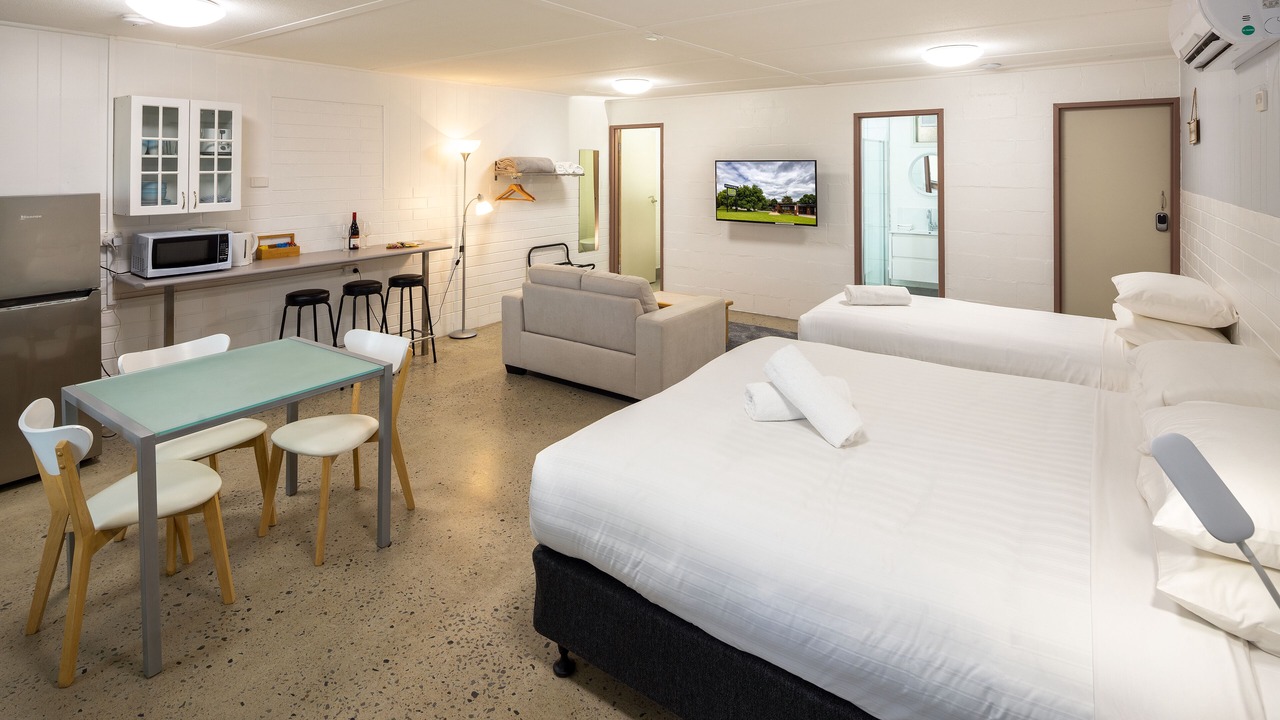 Photo of Others in Bridgewater on Loddon