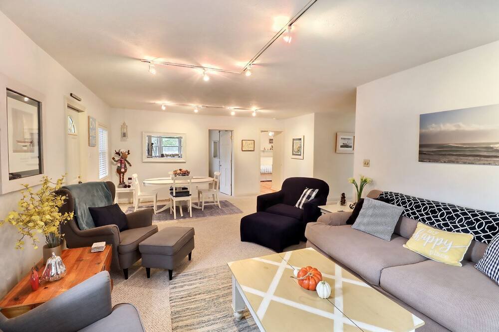 Photo of Livingroom in New Buffalo