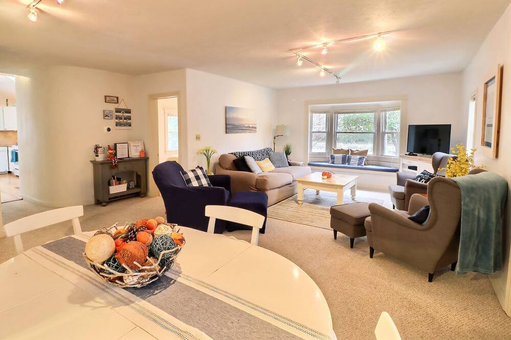 Photo of Livingroom in New Buffalo